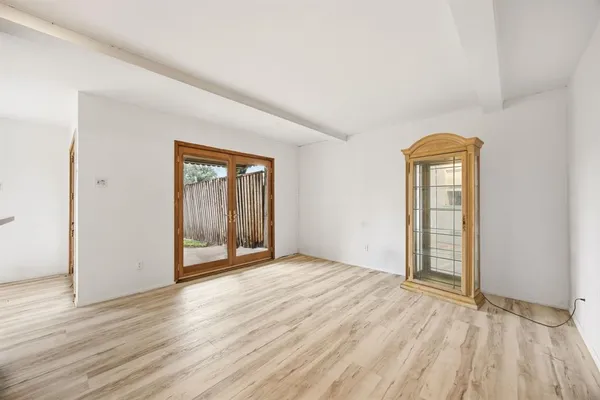 $2,000 | 438 Arborview Drive, Garland, TX 75043