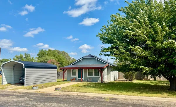 $98,000 | 205 South Main Street, Wheeler, TX 79096