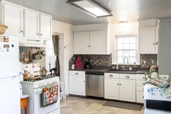 $98,000 | 205 South Main Street, Wheeler, TX 79096