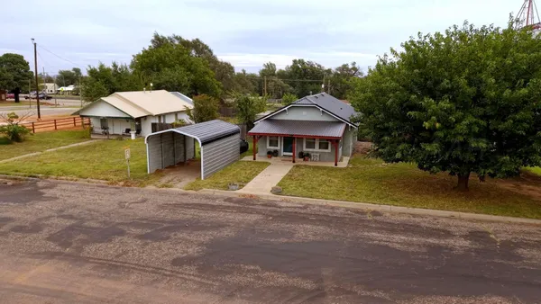 $98,000 | 205 South Main Street, Wheeler, TX 79096