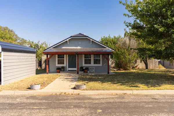 $98,000 | 205 South Main Street, Wheeler, TX 79096