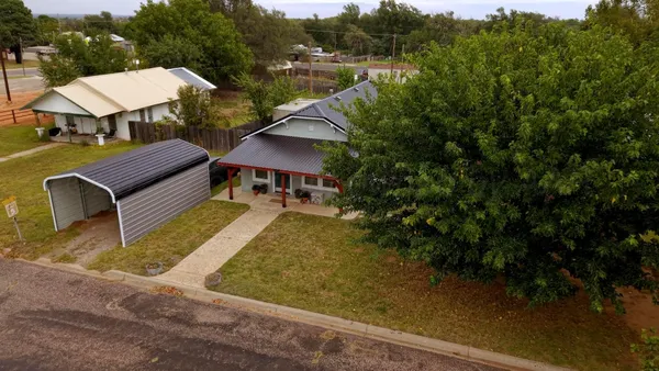 $98,000 | 205 South Main Street, Wheeler, TX 79096