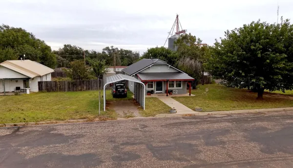 $98,000 | 205 South Main Street, Wheeler, TX 79096