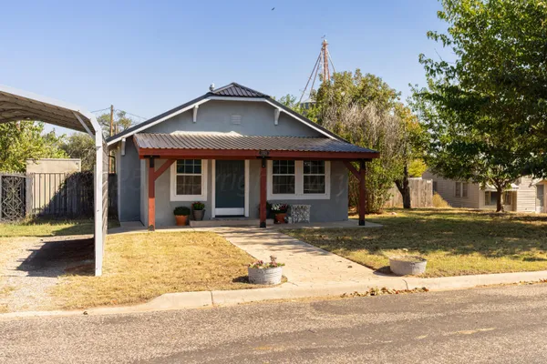 $98,000 | 205 South Main Street, Wheeler, TX 79096