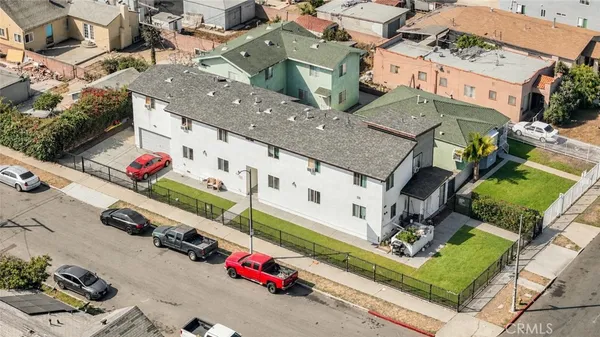 $999,999 | 156 East 101st Street, Los Angeles, CA 90003