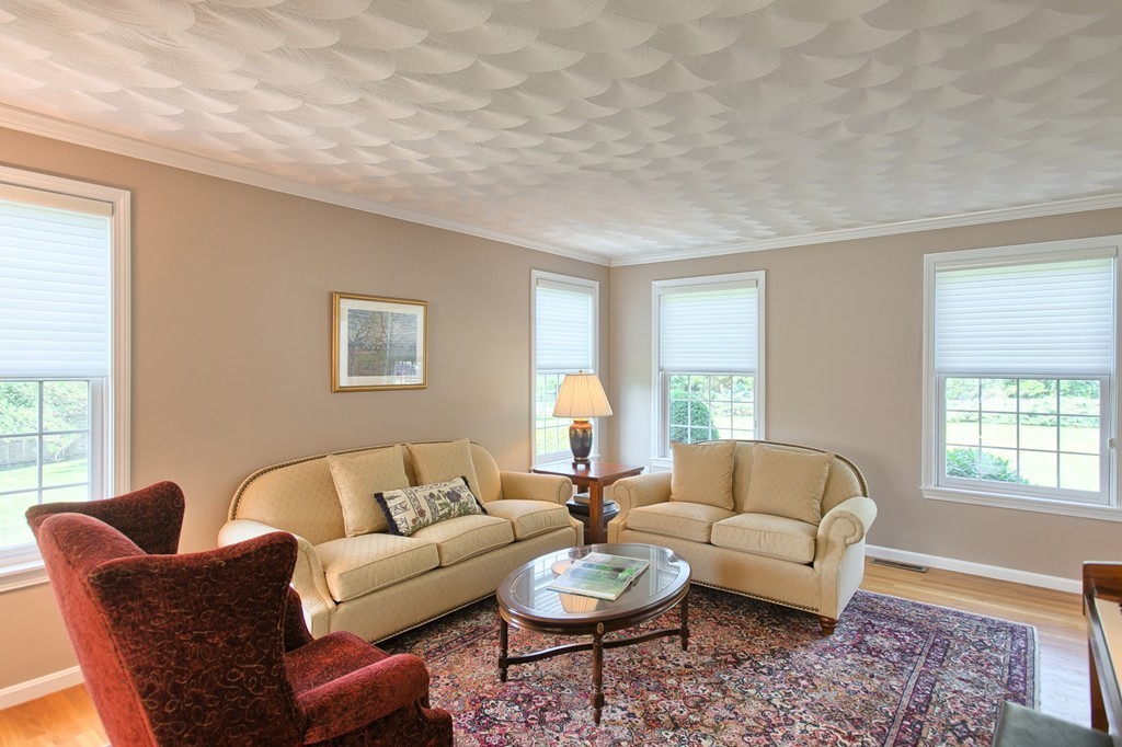 9 Plain Road Westford, MA 01886 - Photo 13 of 29 Gallery Image 13