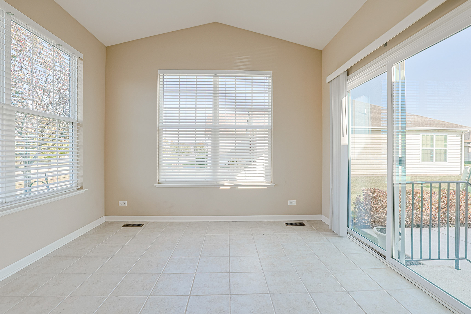 8800 Templeton Road Huntley, IL 60142 - Photo 16 of 31 a view of an empty room with a window