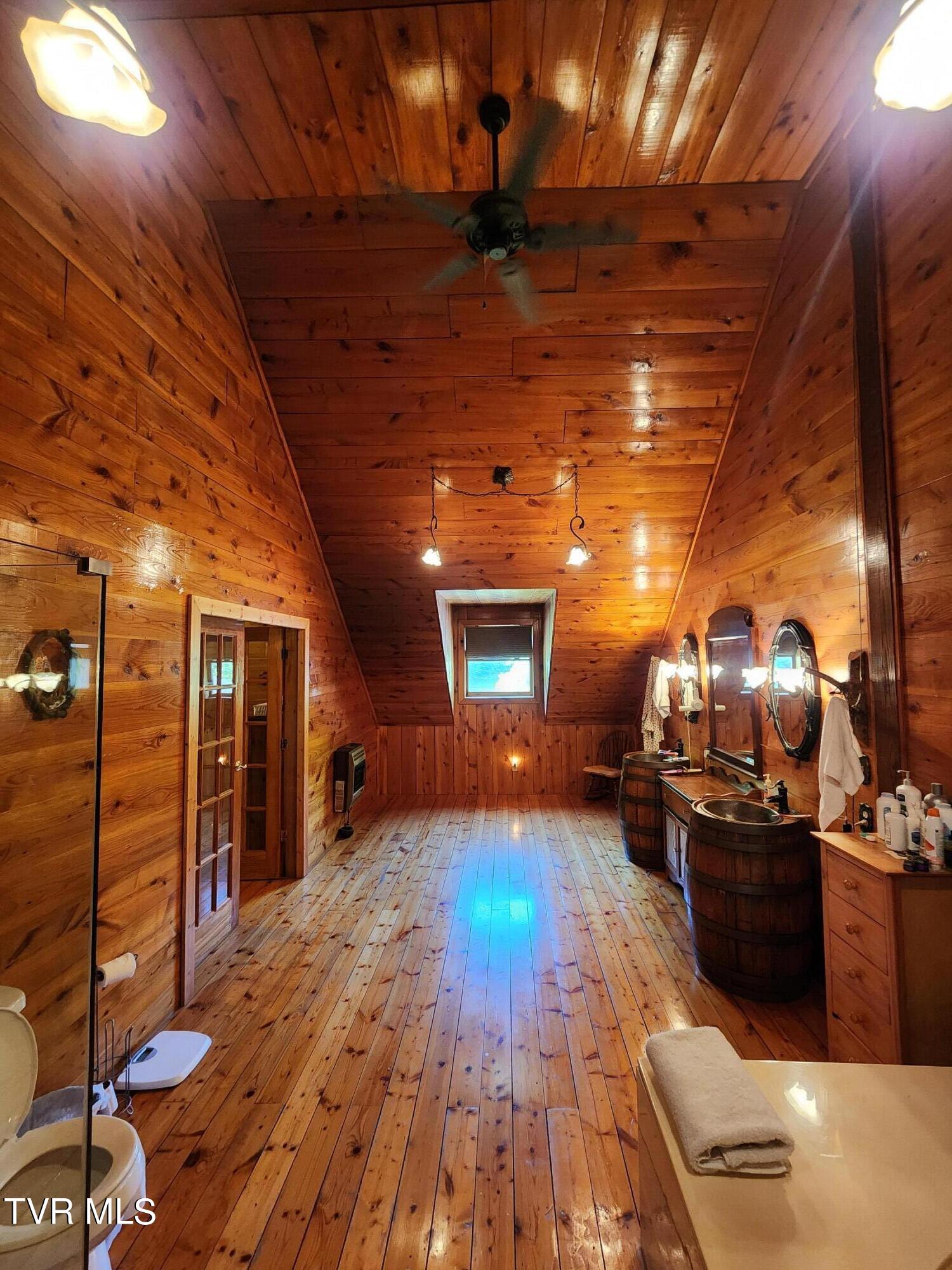 639 Dream Farm Road Birchleaf, VA 24220 - Photo 22 of 153 20240529_111659