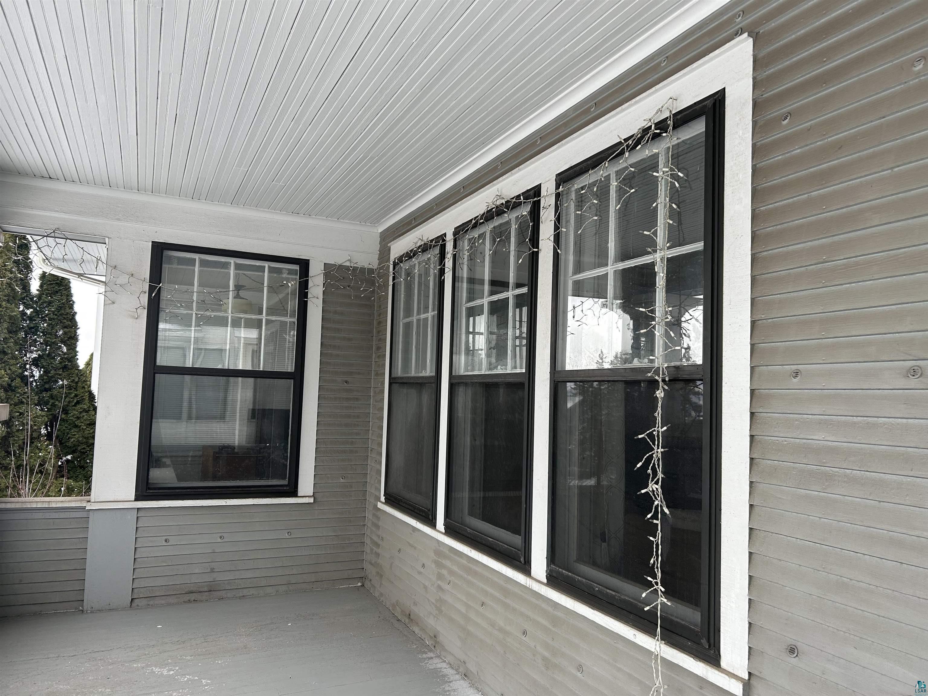 1723 East 4th Street Duluth, MN 55812 - Photo 5 of 47 View of patio / terrace