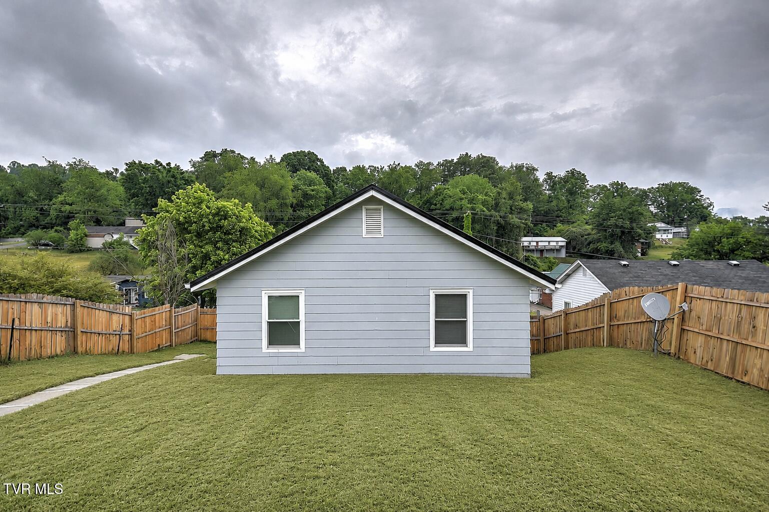 463 Manville Road, Unit 12 Gate City, VA 24251 - Photo 4 of 29 80aaf473-3d38-4cb6-ab96-0473422e9408