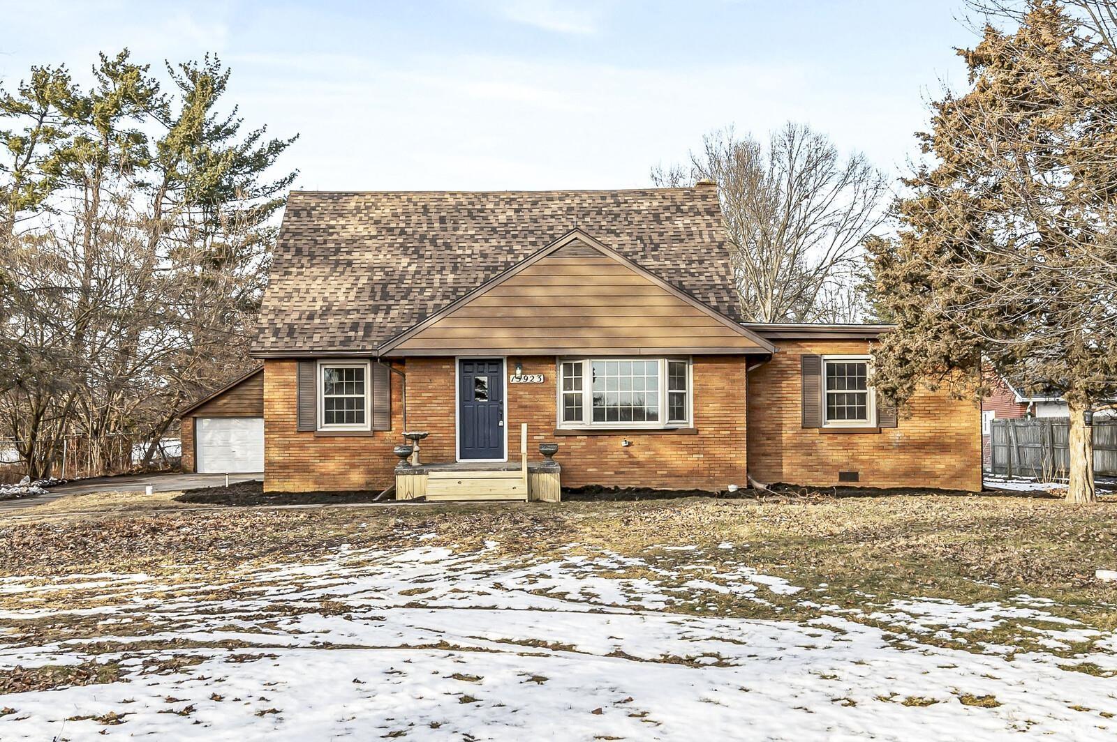 15923 Ireland Road Mishawaka, IN 46544 - Photo 1 of 36 Gallery Image 1