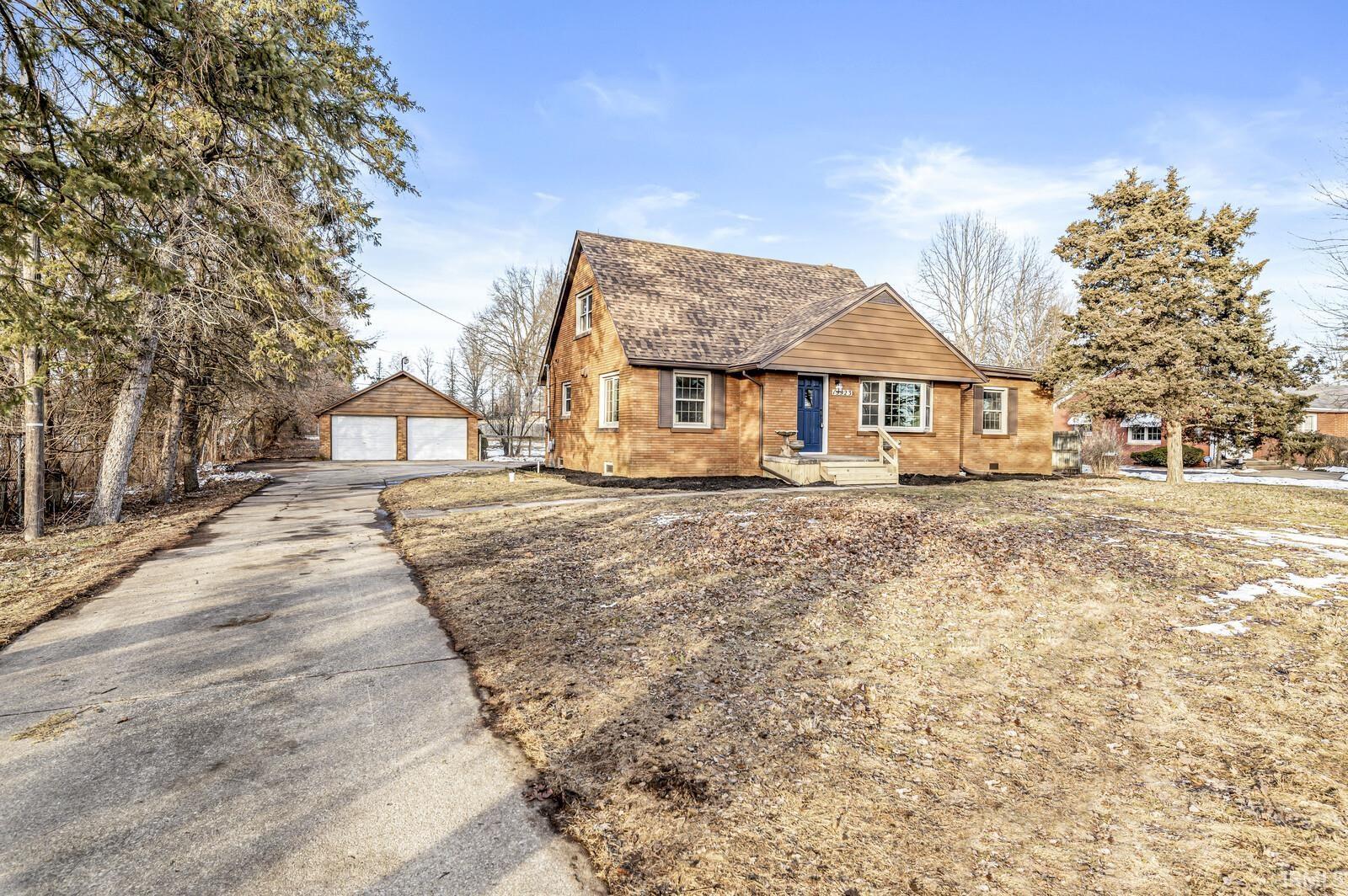15923 Ireland Road Mishawaka, IN 46544 - Photo 3 of 36 Gallery Image 3