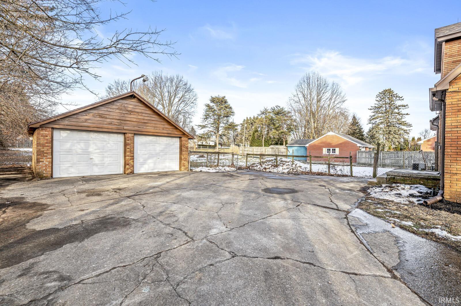 15923 Ireland Road Mishawaka, IN 46544 - Photo 31 of 36 Gallery Image 31