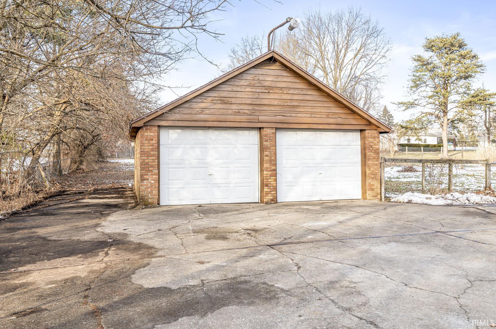 15923 Ireland Road Mishawaka, IN 46544 - Photo 32 of 36 Gallery Image 32