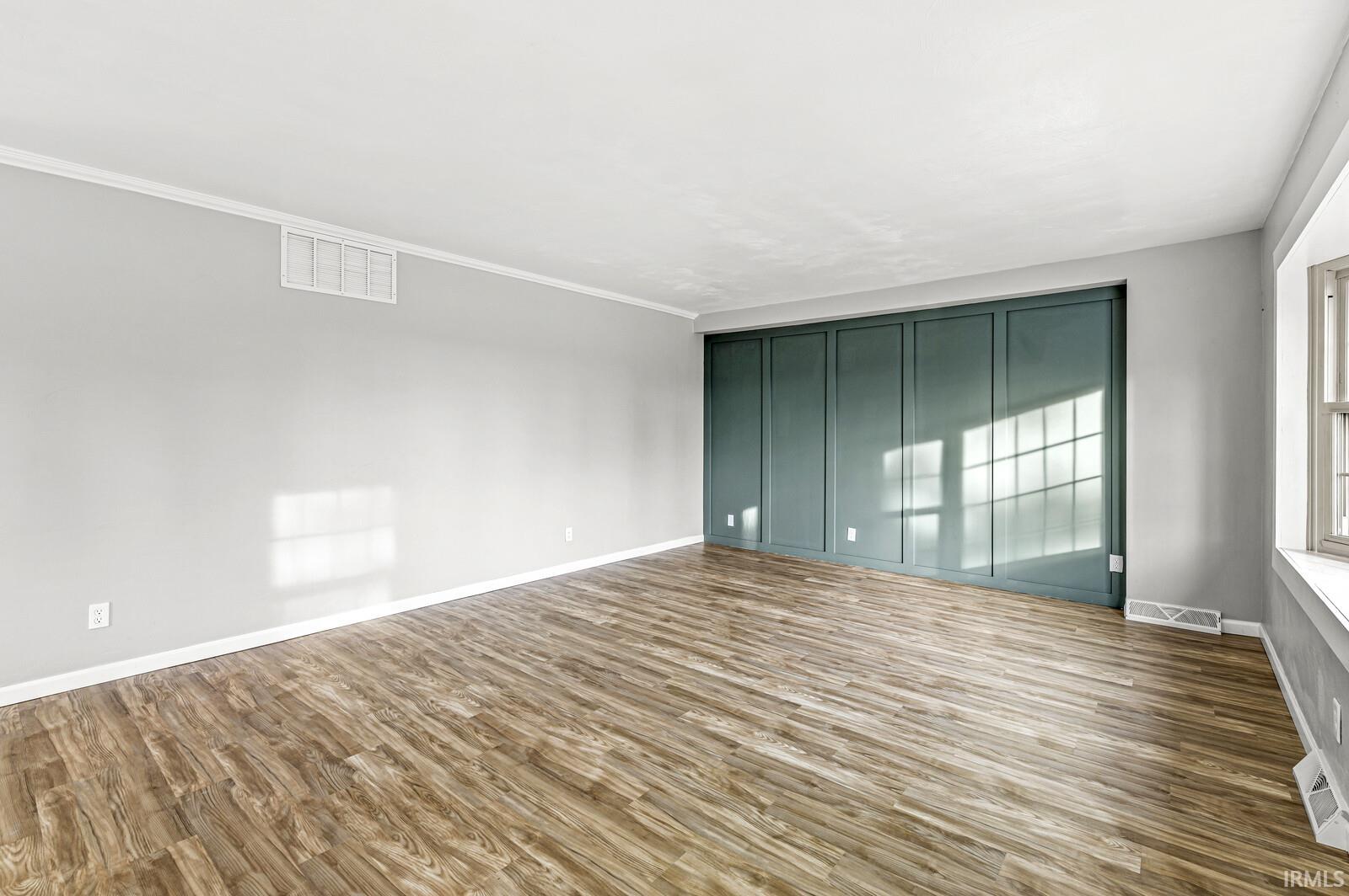 15923 Ireland Road Mishawaka, IN 46544 - Photo 5 of 36 Gallery Image 5