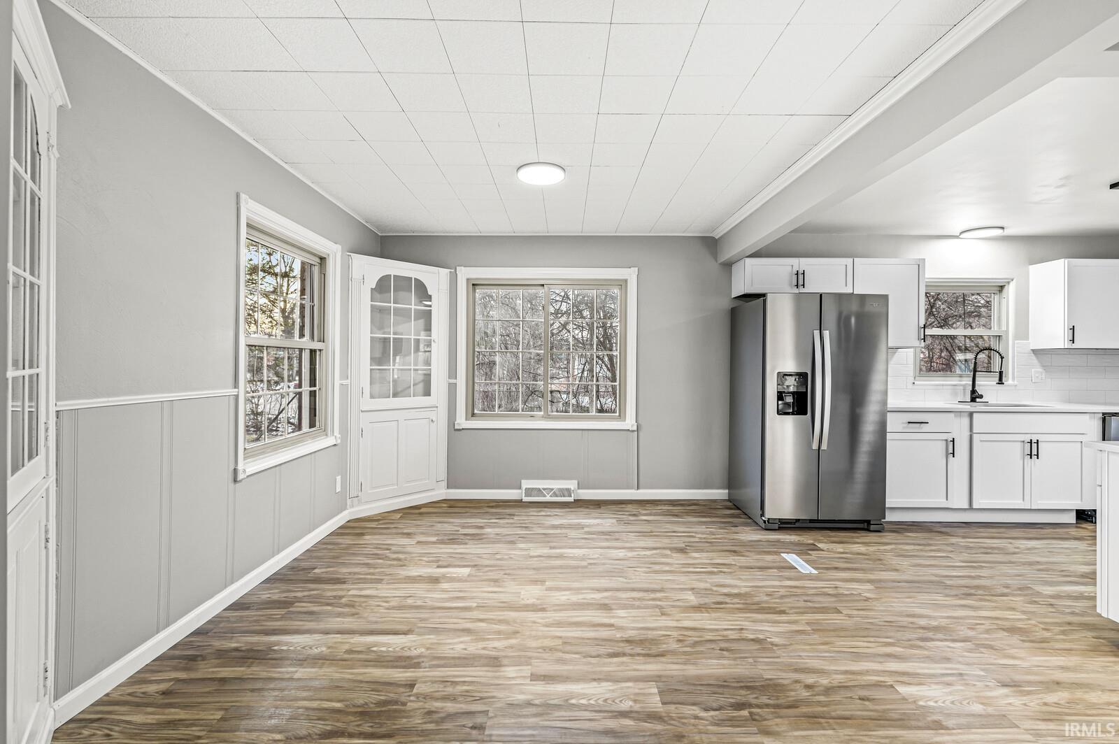 15923 Ireland Road Mishawaka, IN 46544 - Photo 8 of 36 Gallery Image 8