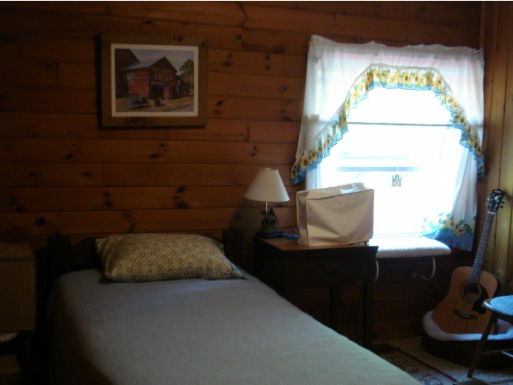 124 Straw Hill Road Claremont, NH 03743 - Photo 7 of 29 Gallery Image 7