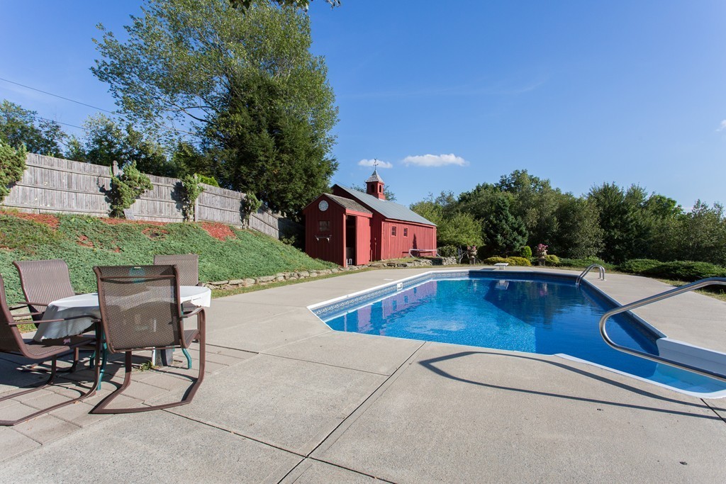 80 Cushman Road New Braintree, MA 01531 - Photo 26 of 30
