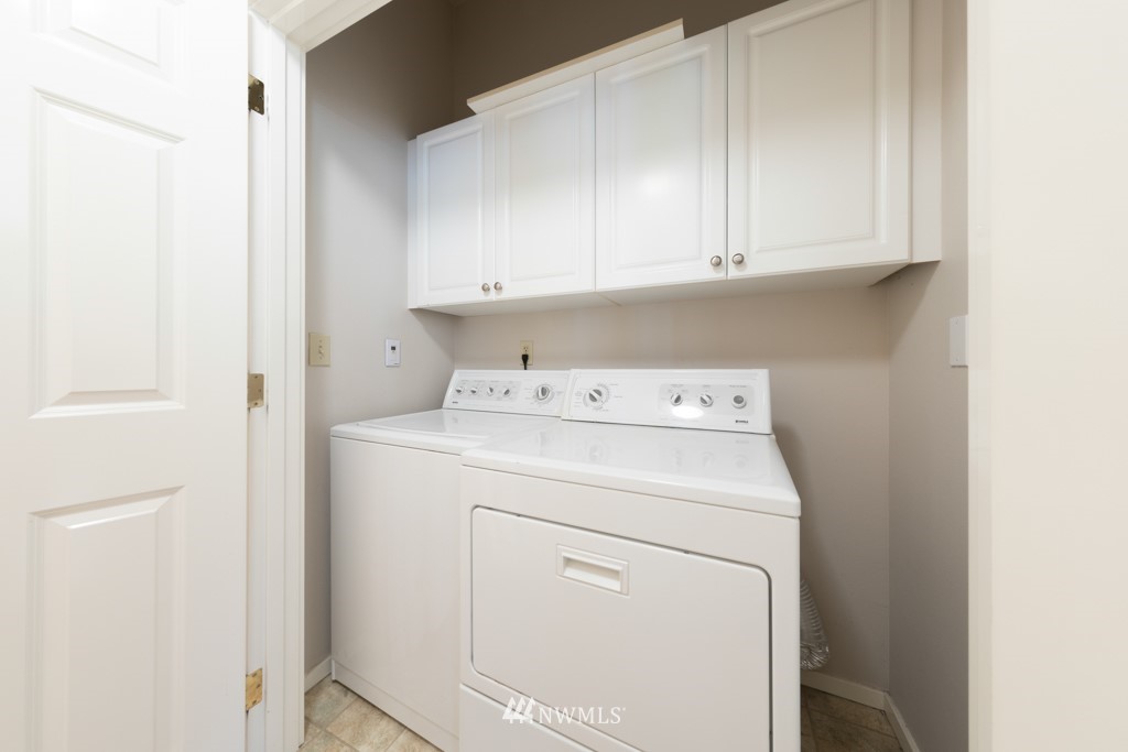 556 Anacortes Court Northeast, Unit 105 Renton, WA 98059 - Photo 22 of 28 Gallery Image 22