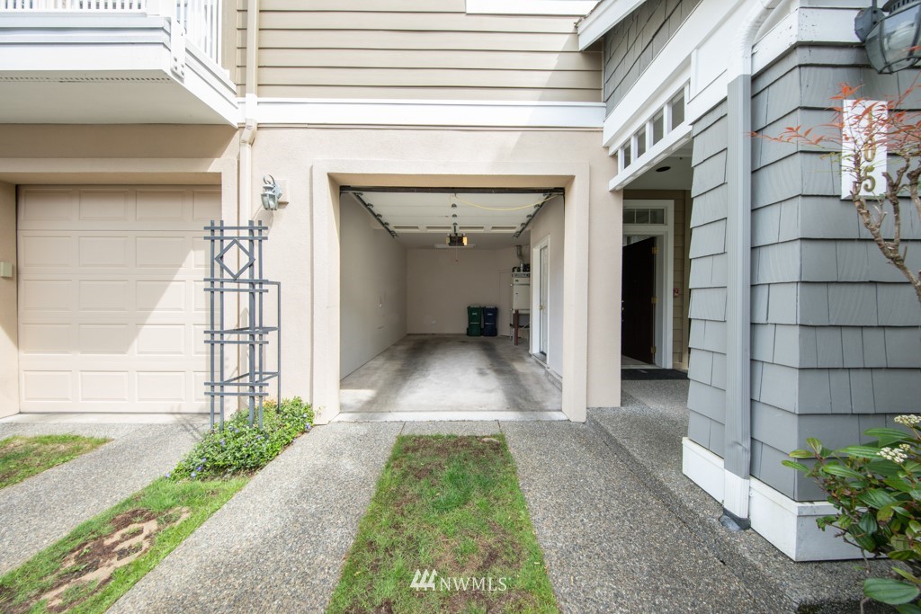 556 Anacortes Court Northeast, Unit 105 Renton, WA 98059 - Photo 25 of 28 Gallery Image 25