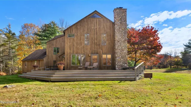 a house view with garden space