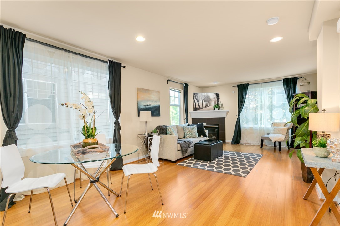 935 North 97th Street, Unit A Seattle, WA 98103 - Photo 2 of 17 Gallery Image 2