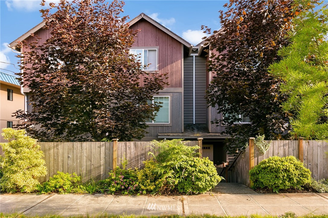 935 North 97th Street, Unit A Seattle, WA 98103 - Photo 17 of 17 Gallery Image 17