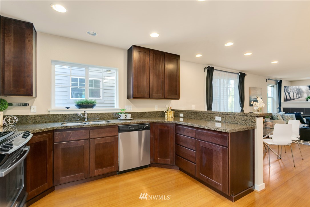 935 North 97th Street, Unit A Seattle, WA 98103 - Photo 7 of 17 Gallery Image 7