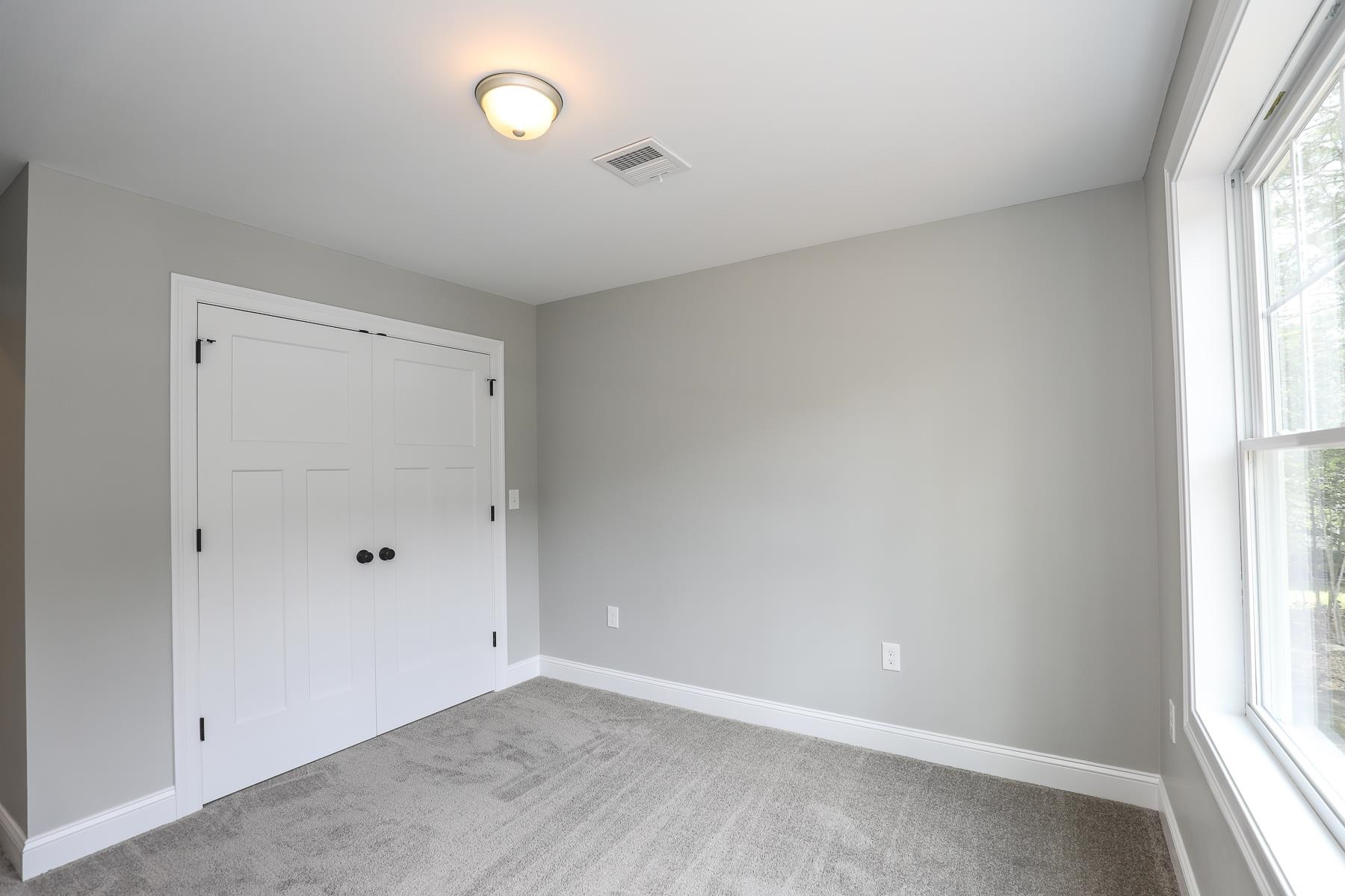 82 B Prescott Road Raymond, NH 03077 - Photo 17 of 37