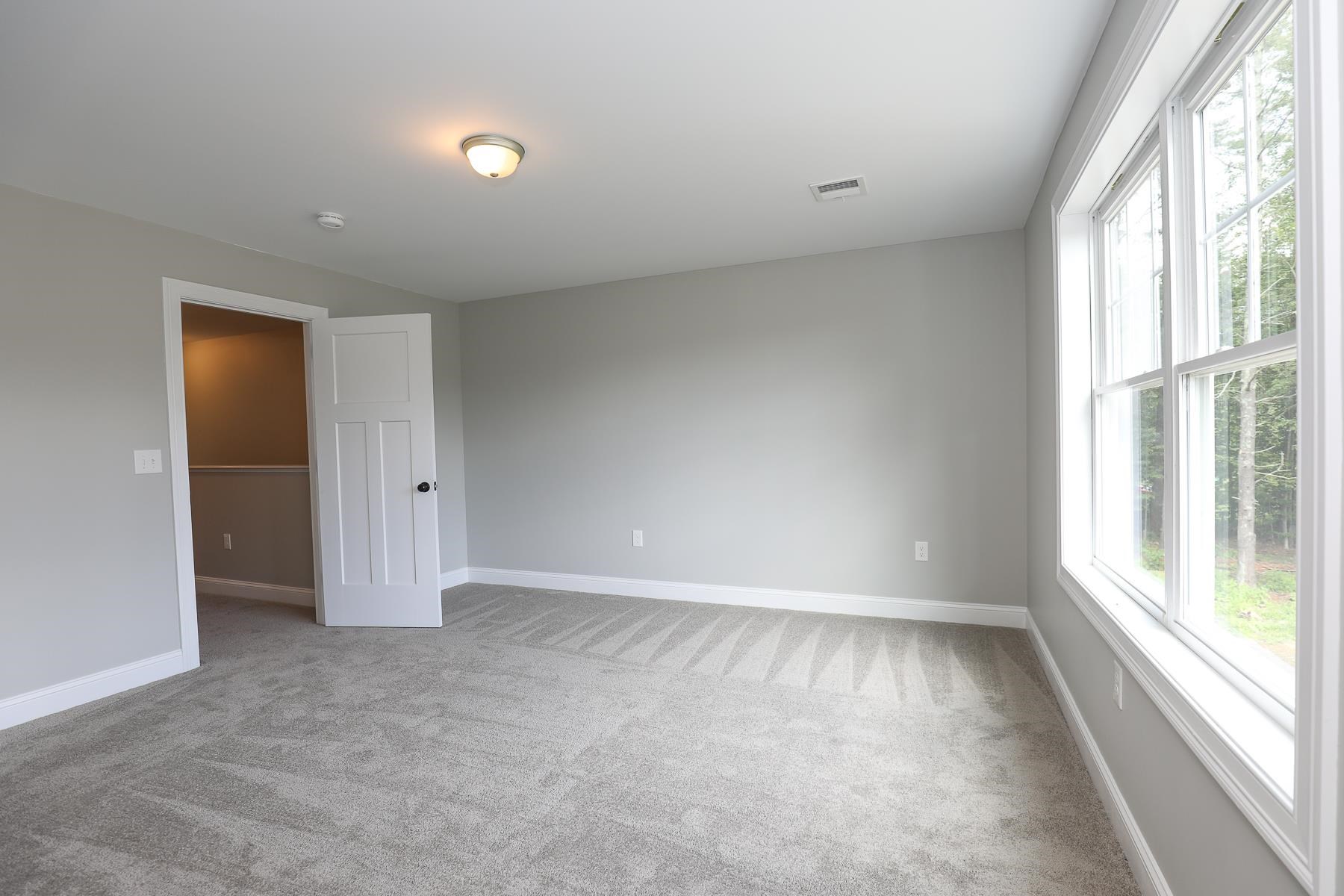 82 B Prescott Road Raymond, NH 03077 - Photo 28 of 37