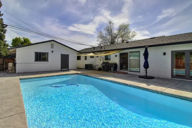 $749,900 | 5250 Sonora Way, Carmichael, CA 95608