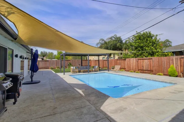 $749,900 | 5250 Sonora Way, Carmichael, CA 95608