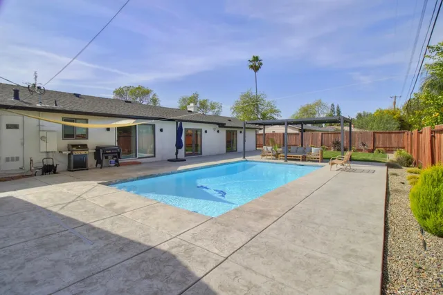 $749,900 | 5250 Sonora Way, Carmichael, CA 95608