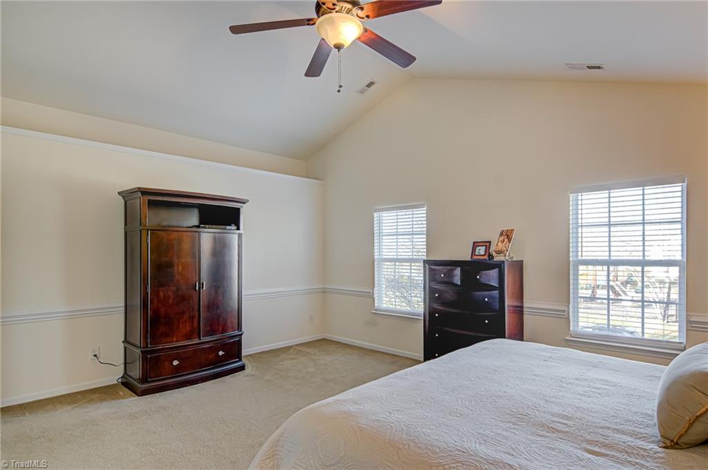 709 Spinning Wheel Point High Point, NC 27265 - Photo 24 of 41