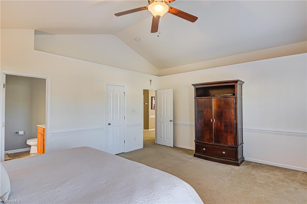 709 Spinning Wheel Point High Point, NC 27265 - Photo 26 of 41