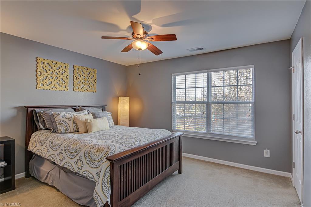 709 Spinning Wheel Point High Point, NC 27265 - Photo 29 of 41