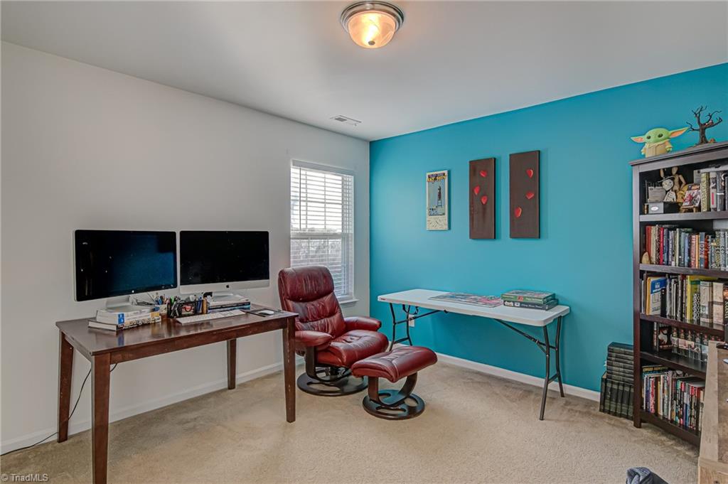 709 Spinning Wheel Point High Point, NC 27265 - Photo 30 of 41