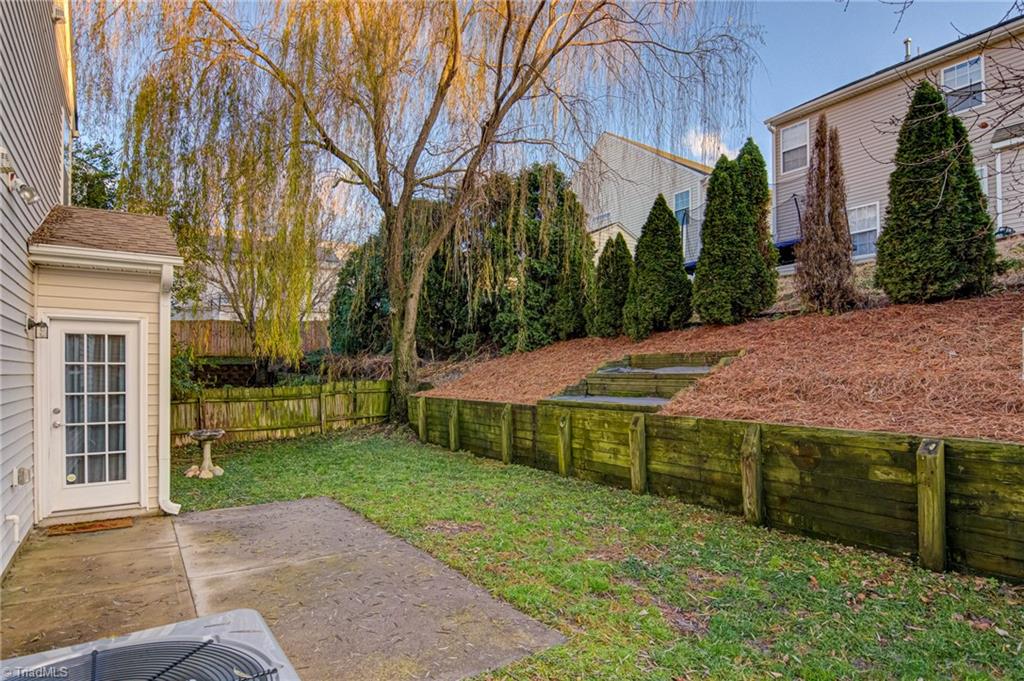 709 Spinning Wheel Point High Point, NC 27265 - Photo 36 of 41