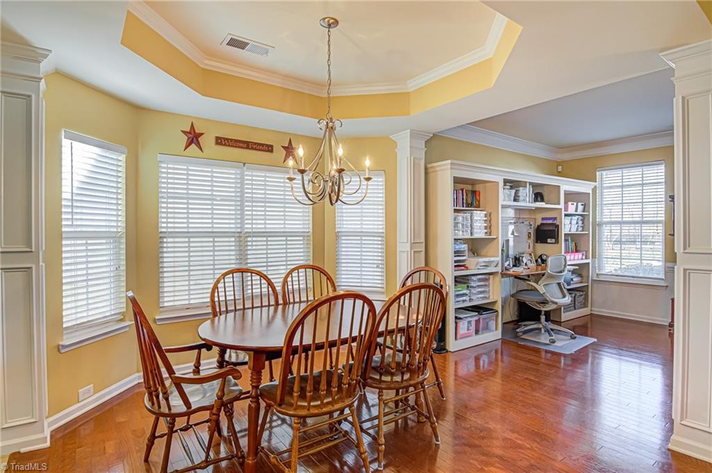 709 Spinning Wheel Point High Point, NC 27265 - Photo 6 of 41