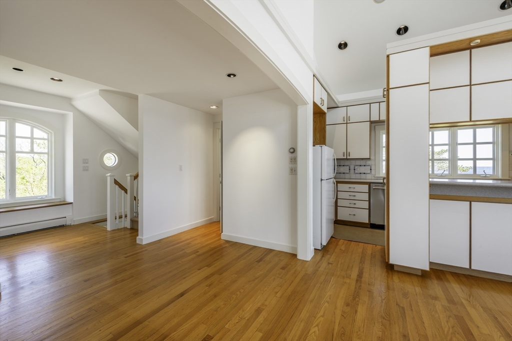 240 Atlantic Road Gloucester, MA 01930 - Photo 5 of 35