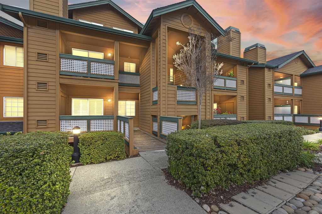 113-113 Stone Pine Lane San Ramon, CA 94583 - Photo 6 of 31 Digitally enhanced sky