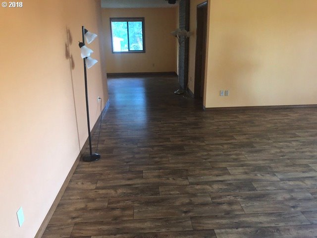 7635 Southeast Barbara Welch Road Portland, OR 97236 - Photo 15 of 26 a view of gallery