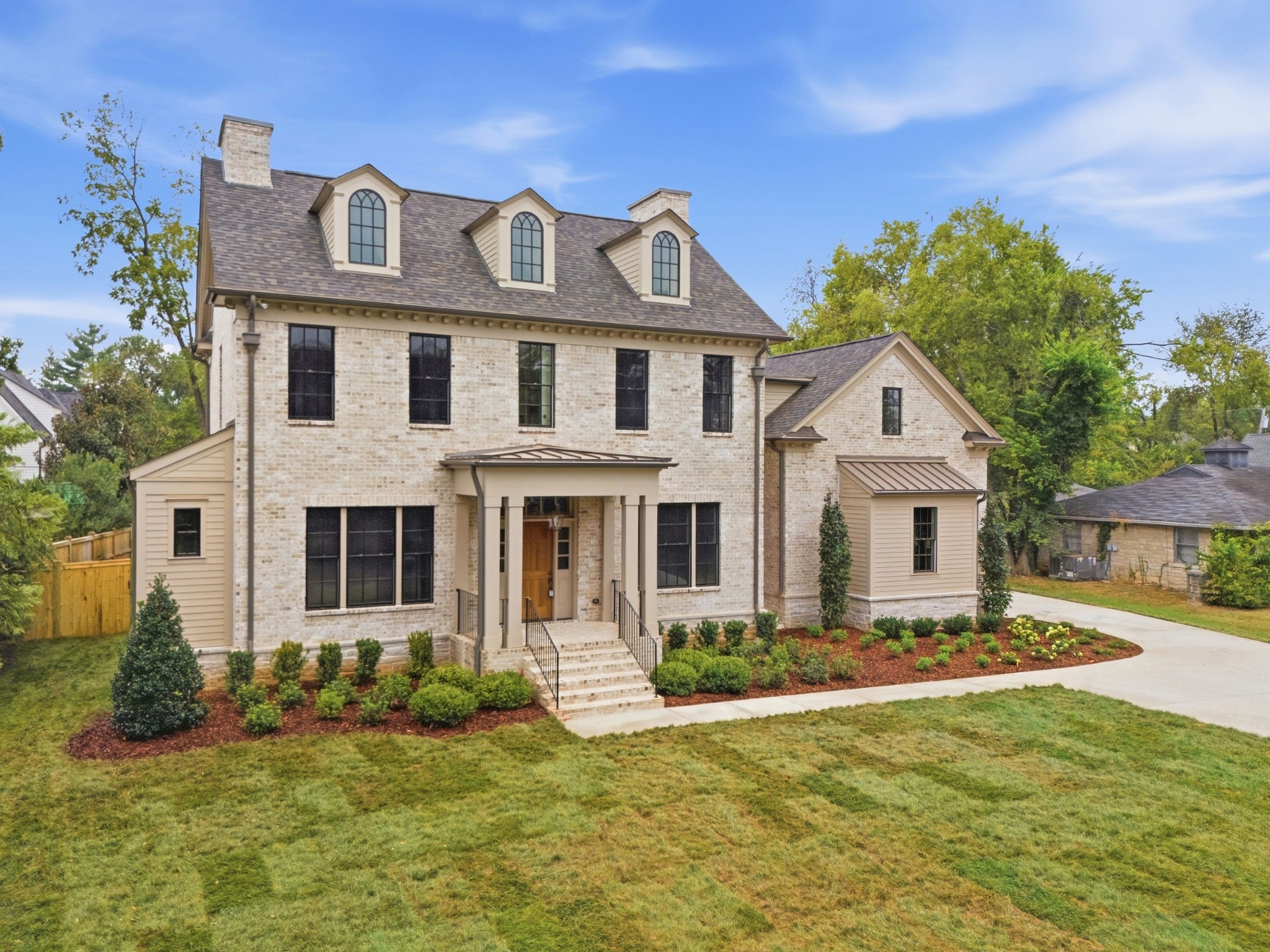 215 Page Road Nashville, TN 37205 - Photo 3 of 89 Gallery Image 3