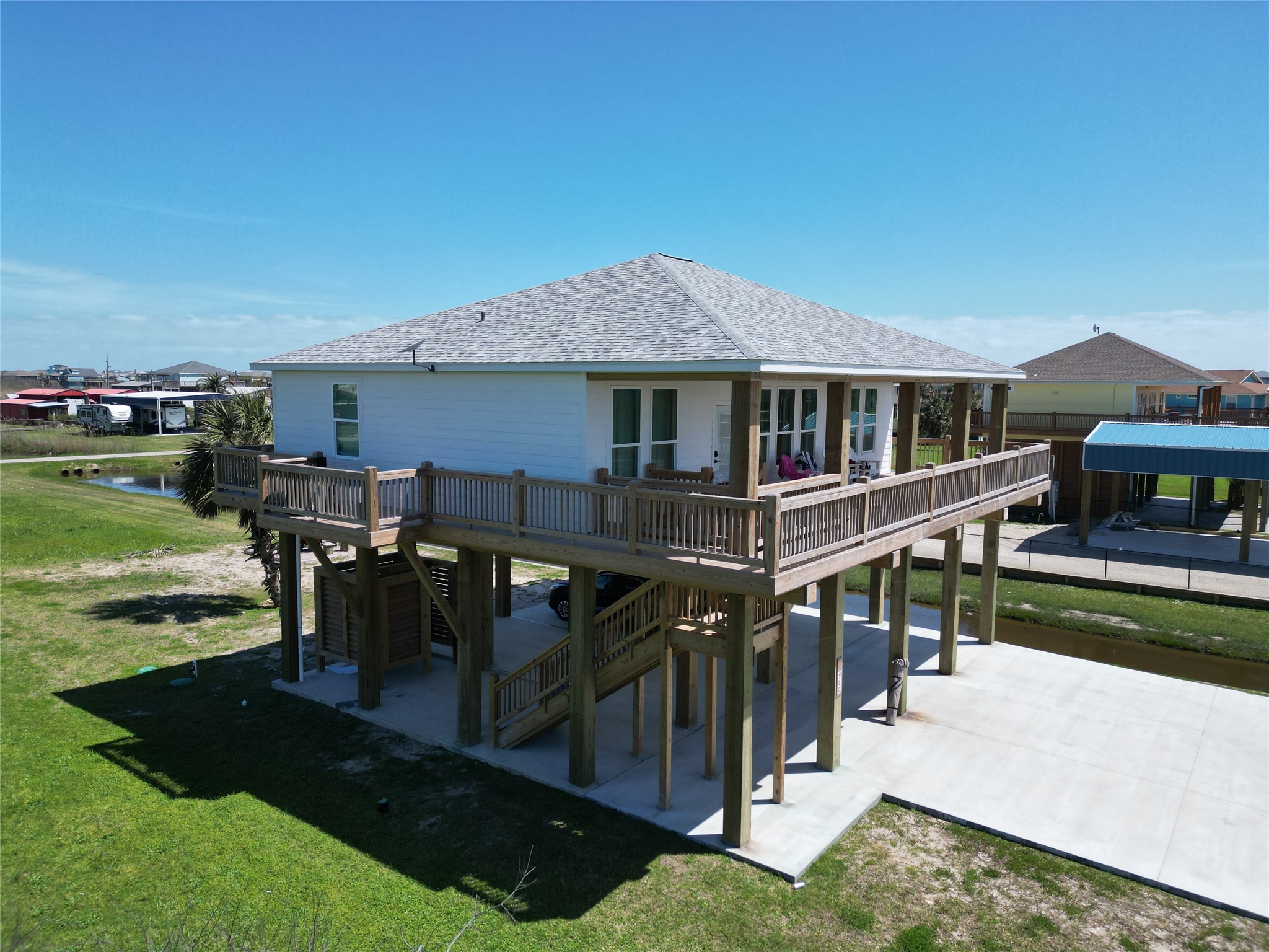 960 South Sage Road Crystal Beach, TX 77650 - Photo 3 of 48