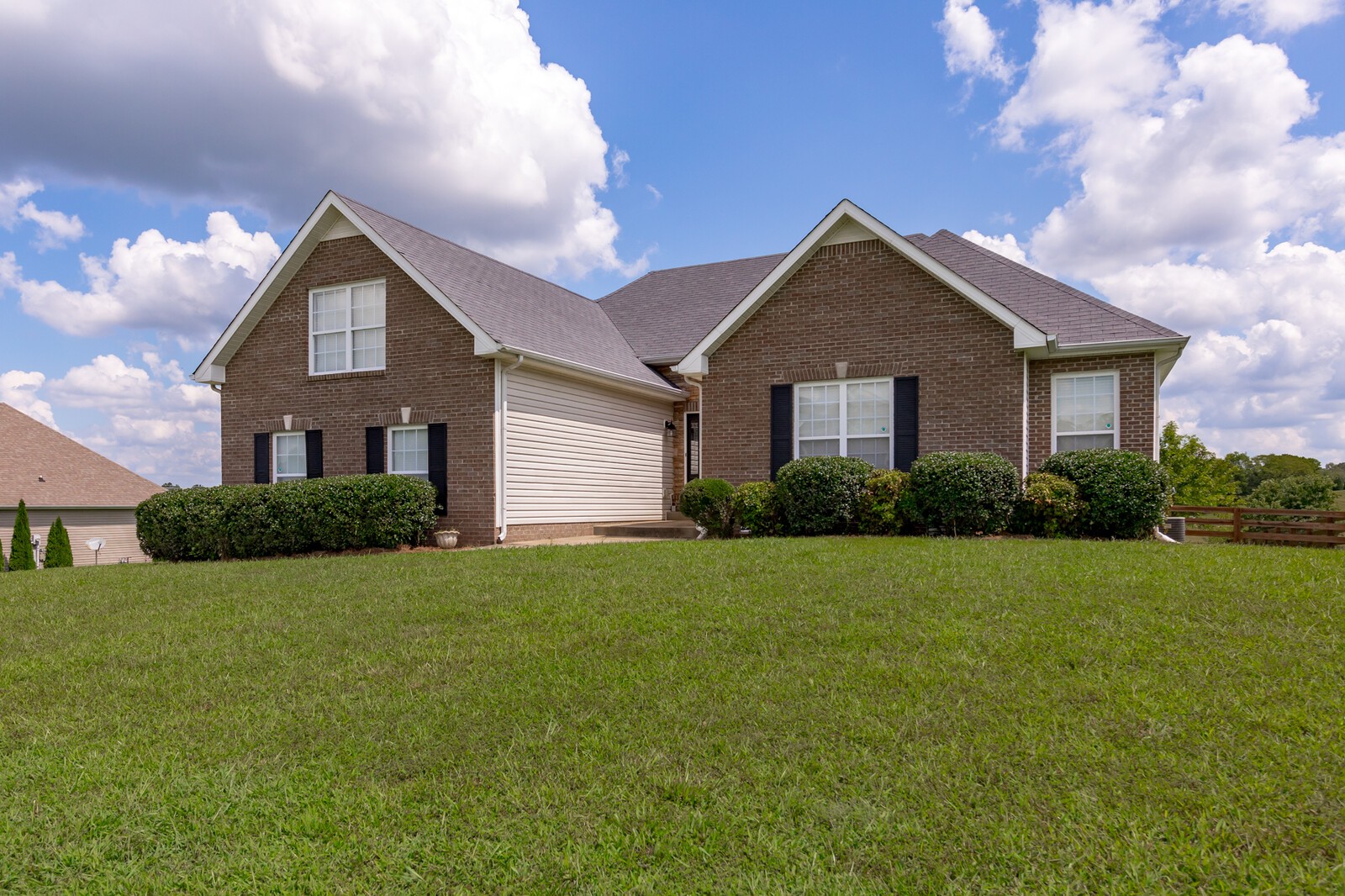 3651 Blackford Hills Road Cunningham, TN 37052 - Photo 3 of 32 Gallery Image 3