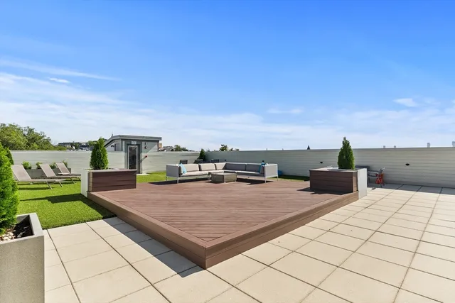 $1,070,000 | 309 E Street, Unit 36, Boston, MA 02127