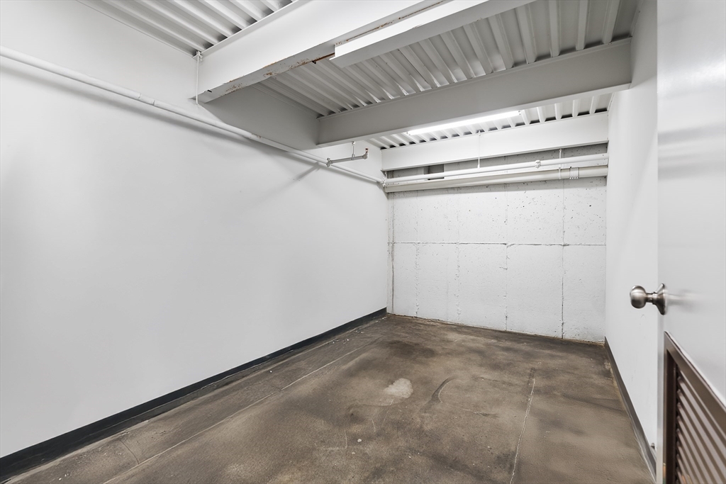 309 E Street, Unit 36 Boston, MA 02127 - Photo 16 of 17