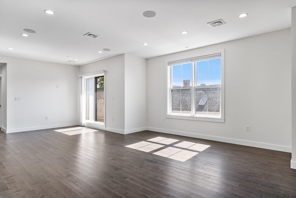 309 E Street, Unit 36 Boston, MA 02127 - Photo 6 of 17