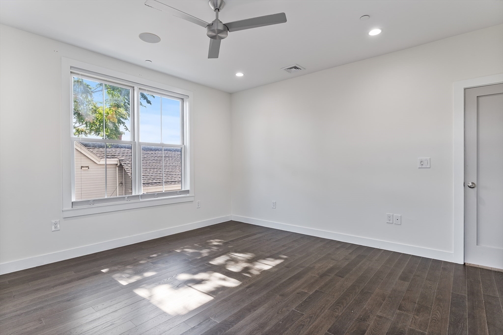 309 E Street, Unit 36 Boston, MA 02127 - Photo 8 of 17