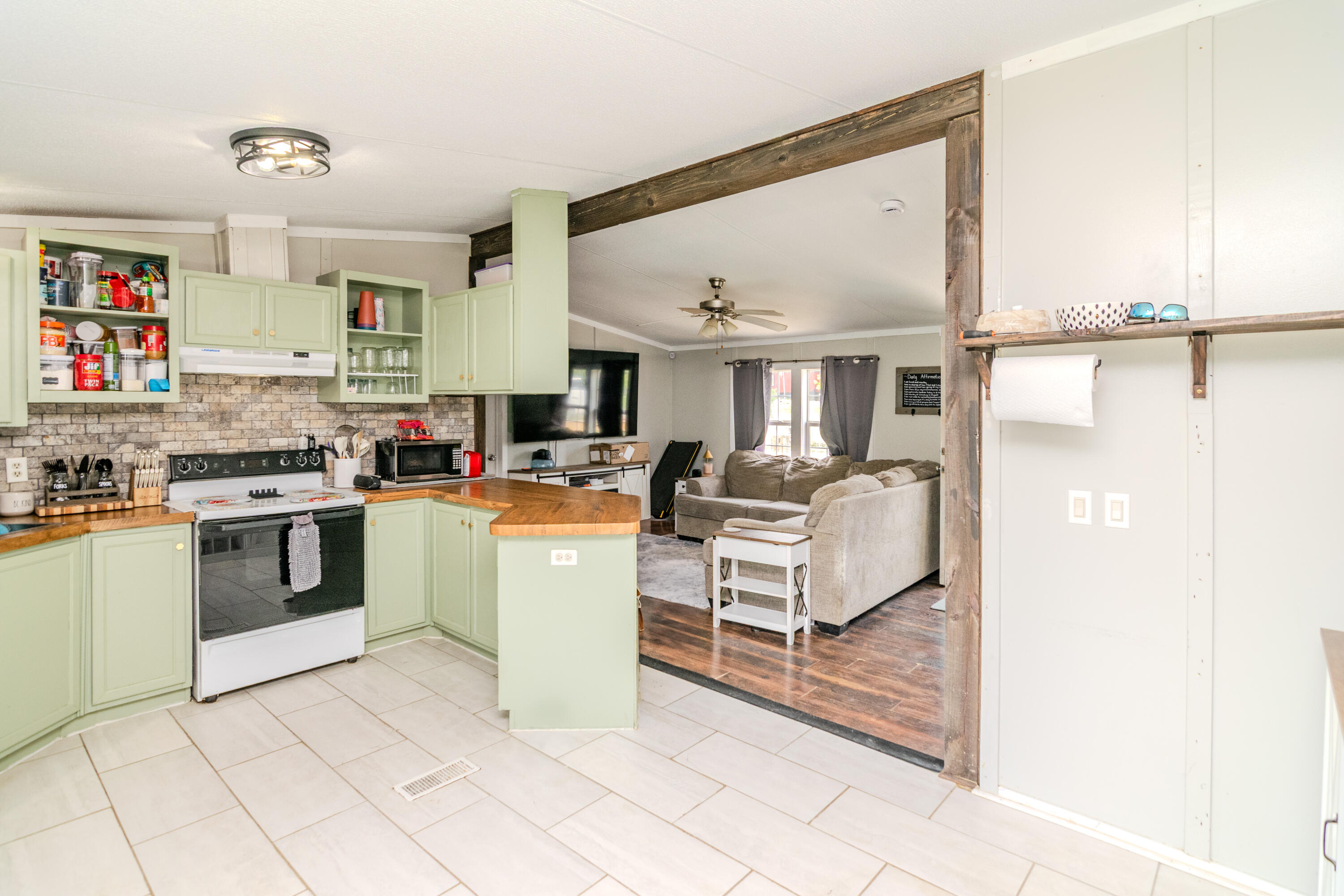 275 Hidden Valley Road Berea, KY 40403 - Photo 13 of 38 297HiddenValley-0192